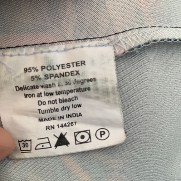 Jete abstract floral tunic top, size 2xl - Picture 5 of 5